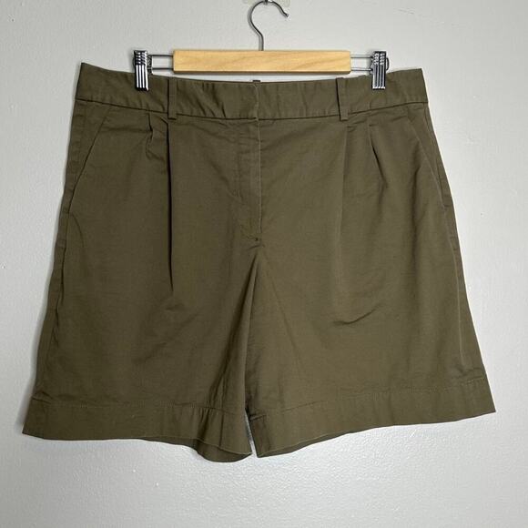 Theory High-Rise Pleated Chino Shorts Olive Green Women’s Size 12 - Picture 2 of 6